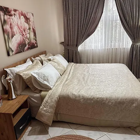 Bed and Breakfast Art *